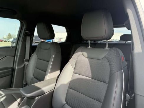Used 2023 Chevrolet TrailBlazer RS w/ Convenience Package image 10