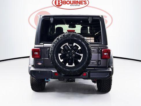 Used 2025 Jeep Wrangler Unlimited Rubicon 4xe image 8