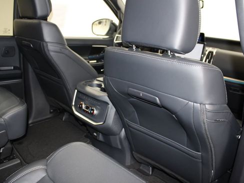 New 2025 Ford Expedition Platinum w/ Stealth Performance Package image 37