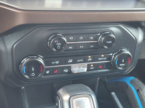 Used 2022 Ford Bronco Outer Banks AWD/4WD image 21