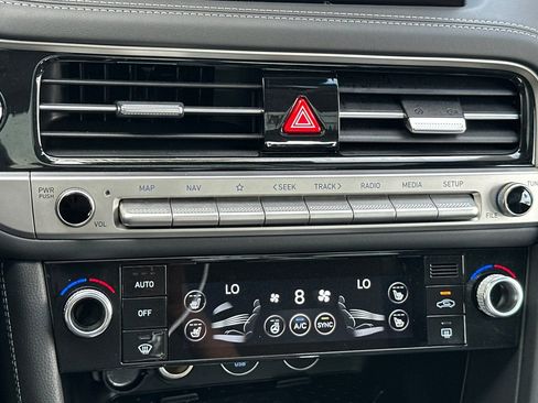 Used 2026 Genesis G70 2.5T Prestige image 21