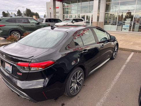 Used 2020 Toyota Corolla XSE image 4