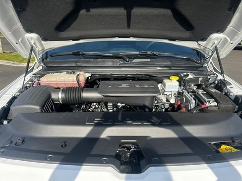 Used 2022 RAM 1500 Big Horn AWD/4WD image 30