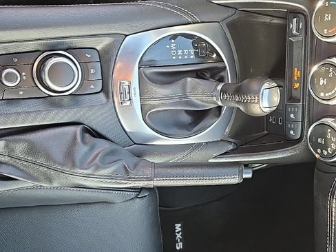 Used 2024 MAZDA MX-5 Miata RF Grand Touring image 33