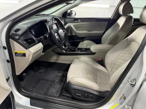 Used 2017 Hyundai Sonata Sport w/ Value Edition Package 02 FWD image 7