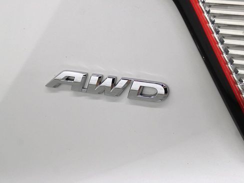 Used 2022 Honda HR-V EX image 36