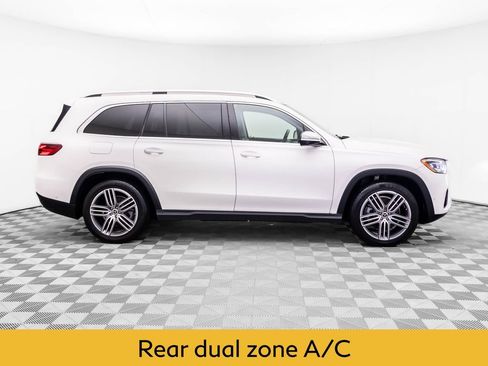 Used 2024 Mercedes-Benz GLS 450 4MATIC image 7