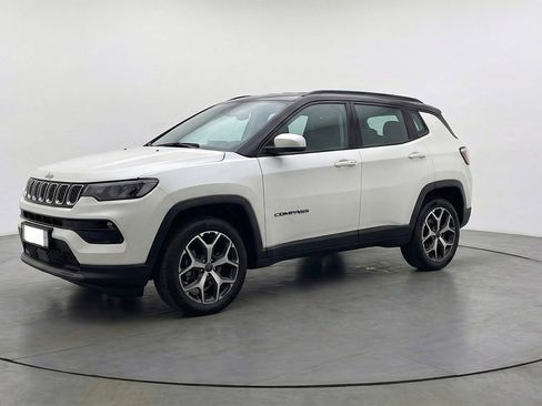 Used 2025 Jeep Compass Limited image 3