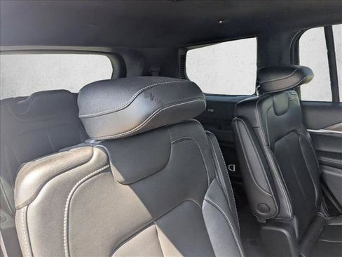Used 2024 Jeep Grand Cherokee L Limited w/ Black Appearance Package RWD image 19