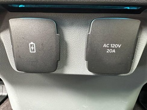 Used 2021 Ford F150 Lariat AWD/4WD image 22