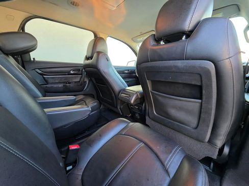 Used 2017 GMC Acadia Limited SLT image 16