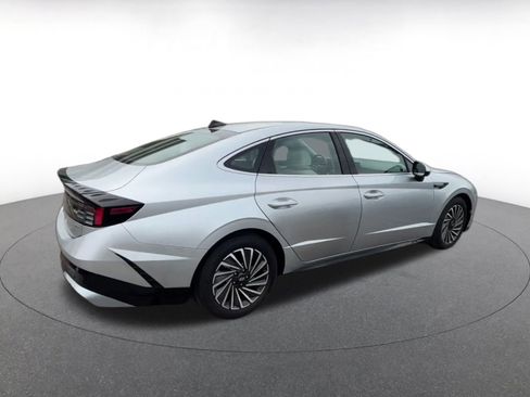 Used 2025 Hyundai Sonata SEL FWD image 18