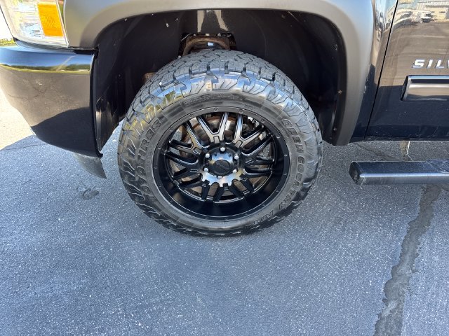 Used 2013 Chevrolet Silverado 1500 LTZ w/ LTZ Plus Package AWD/4WD image 25