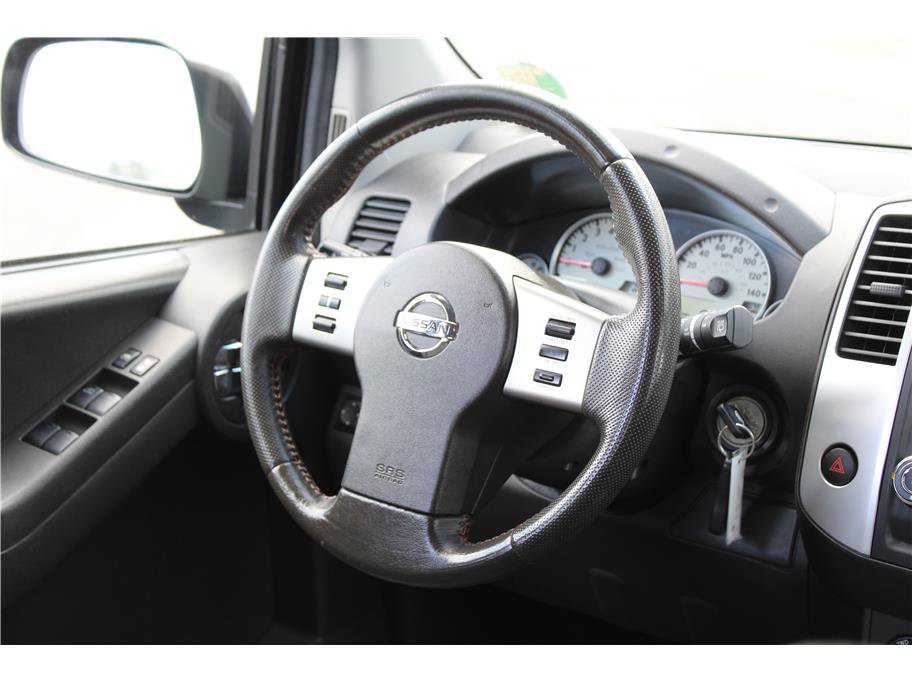 Used 2012 Nissan Xterra PRO-4X AWD/4WD image 16