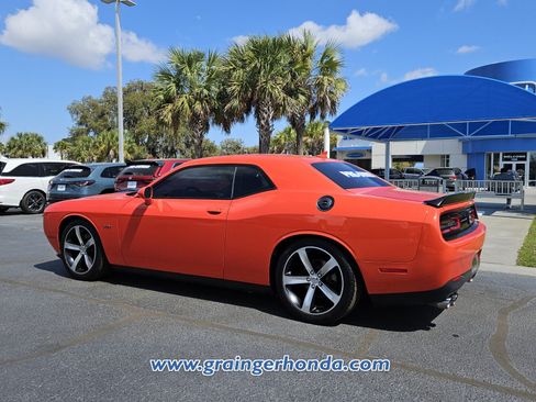 Used 2016 Dodge Challenger R/T Plus RWD image 3