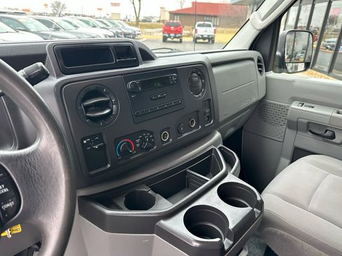 Used 2011 Ford E-250 and Econoline 250 w/ PWR Group image 12