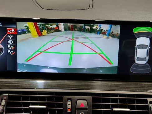 Used 2014 BMW 550i xDrive Sedan image 14