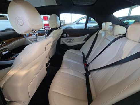 Used 2019 Mercedes-Benz E 300 4MATIC w/ Premium 1 Package image 14