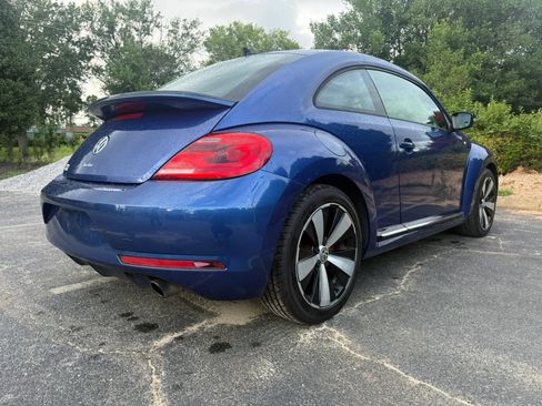 Used 2014 Volkswagen Beetle R-Line FWD image 7