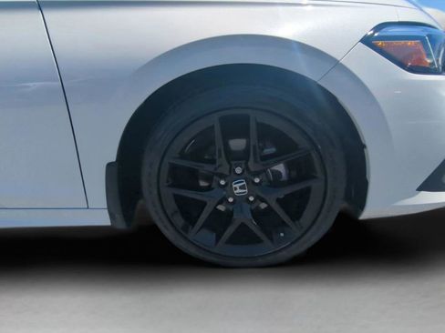 Used 2024 Honda Civic Sport image 25