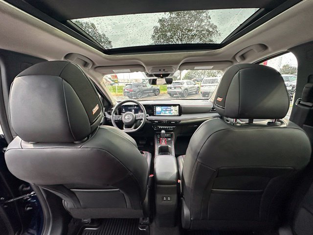 Certified 2025 Nissan Kicks SR w/ SR Premium Package AWD/4WD image 32