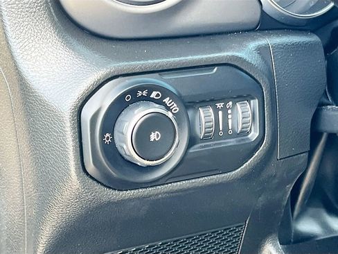 Certified 2022 Jeep Wrangler Unlimited Sport image 10