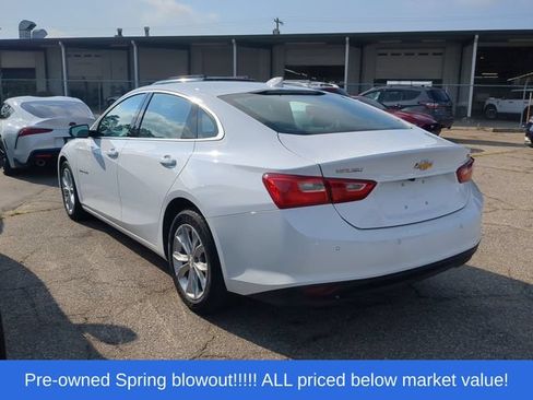 Used 2025 Chevrolet Malibu LT FWD image 2