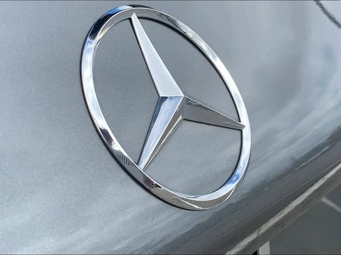 Certified 2022 Mercedes-Benz GLC 300 4MATIC image 9