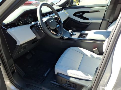 New 2026 Land Rover Range Rover Evoque S image 17