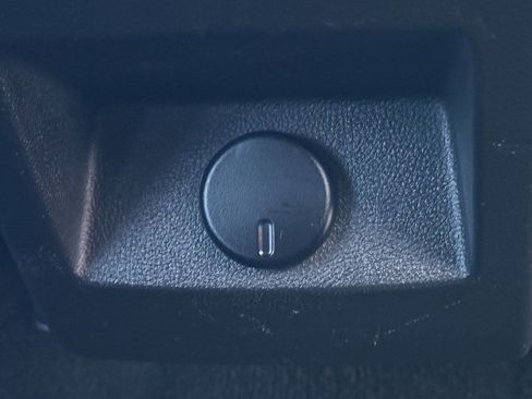 Used 2017 Chevrolet Equinox LT w/ Convenience Package image 25