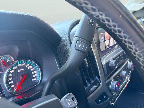 Used 2018 Chevrolet Silverado 1500 LT w/ All Star Edition AWD/4WD image 29