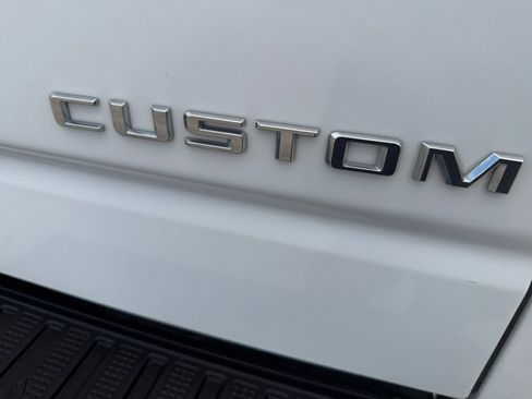 Used 2021 Chevrolet Silverado 1500 Custom Trail Boss AWD/4WD image 31