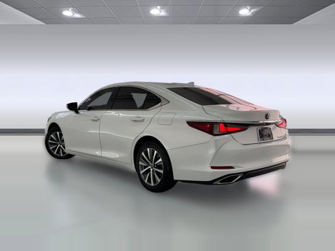 Used 2021 Lexus ES 350 w/ Accessory Package FWD image 3