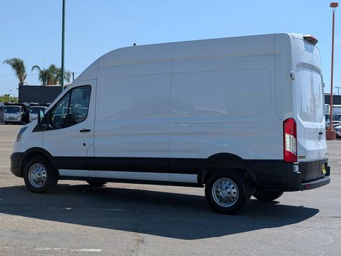 Used 2023 Ford Transit 250 148 High Roof AWD image 5