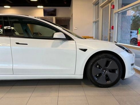 Used 2022 Tesla Model 3 Long Range AWD/4WD image 16