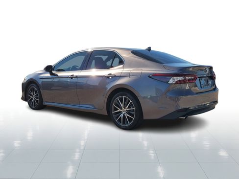 Certified 2024 Toyota Camry XLE image 4