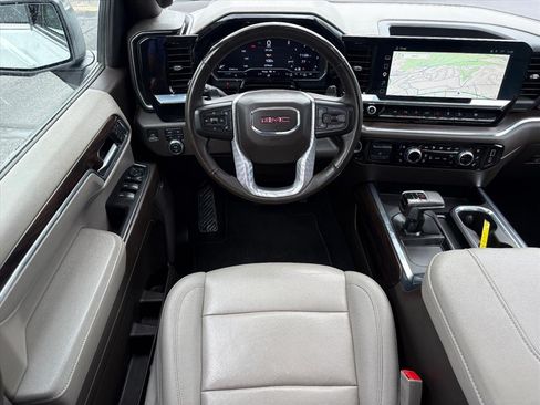 Used 2023 GMC Sierra 1500 SLT w/ SLT Premium Plus Package AWD/4WD image 21
