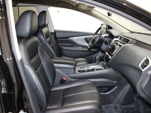 Used 2023 Nissan Murano SV image 14