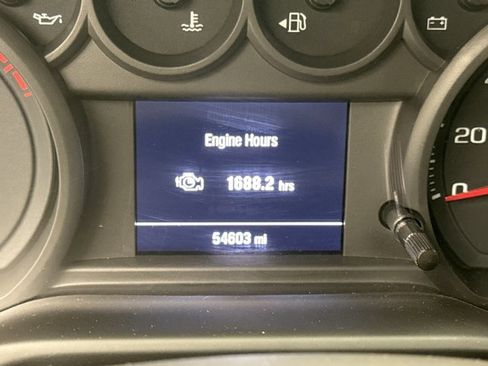 Used 2022 Chevrolet Silverado 1500 Custom Trail Boss AWD/4WD image 9