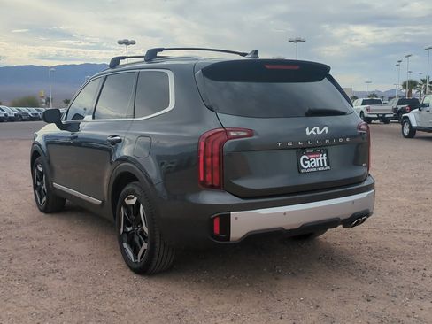 Used 2024 Kia Telluride S w/ S Sunroof Package image 6
