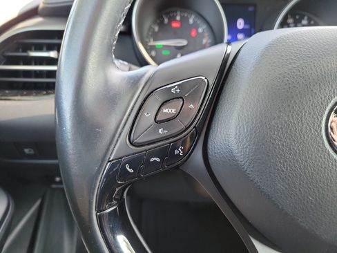 Used 2018 Toyota C-HR XLE FWD image 27