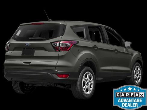 Used 2019 Ford Escape SE FWD image 2