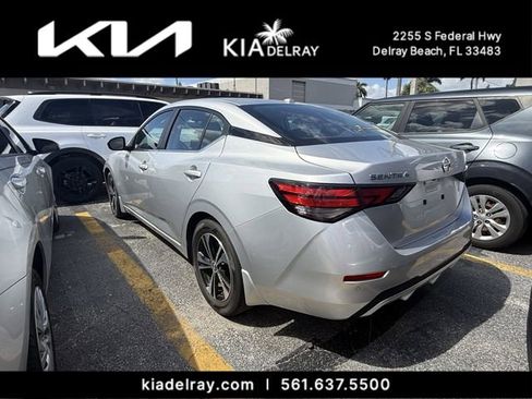 Used 2023 Nissan Sentra SV FWD image 3