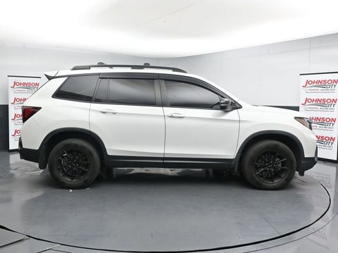 Used 2022 Honda Passport TrailSport image 9