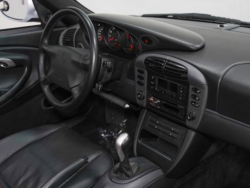 Used 1999 Porsche 911 Carrera image 32