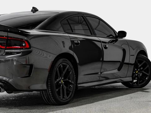 Used 2020 Dodge Charger R/T w/ Plus Group RWD image 14