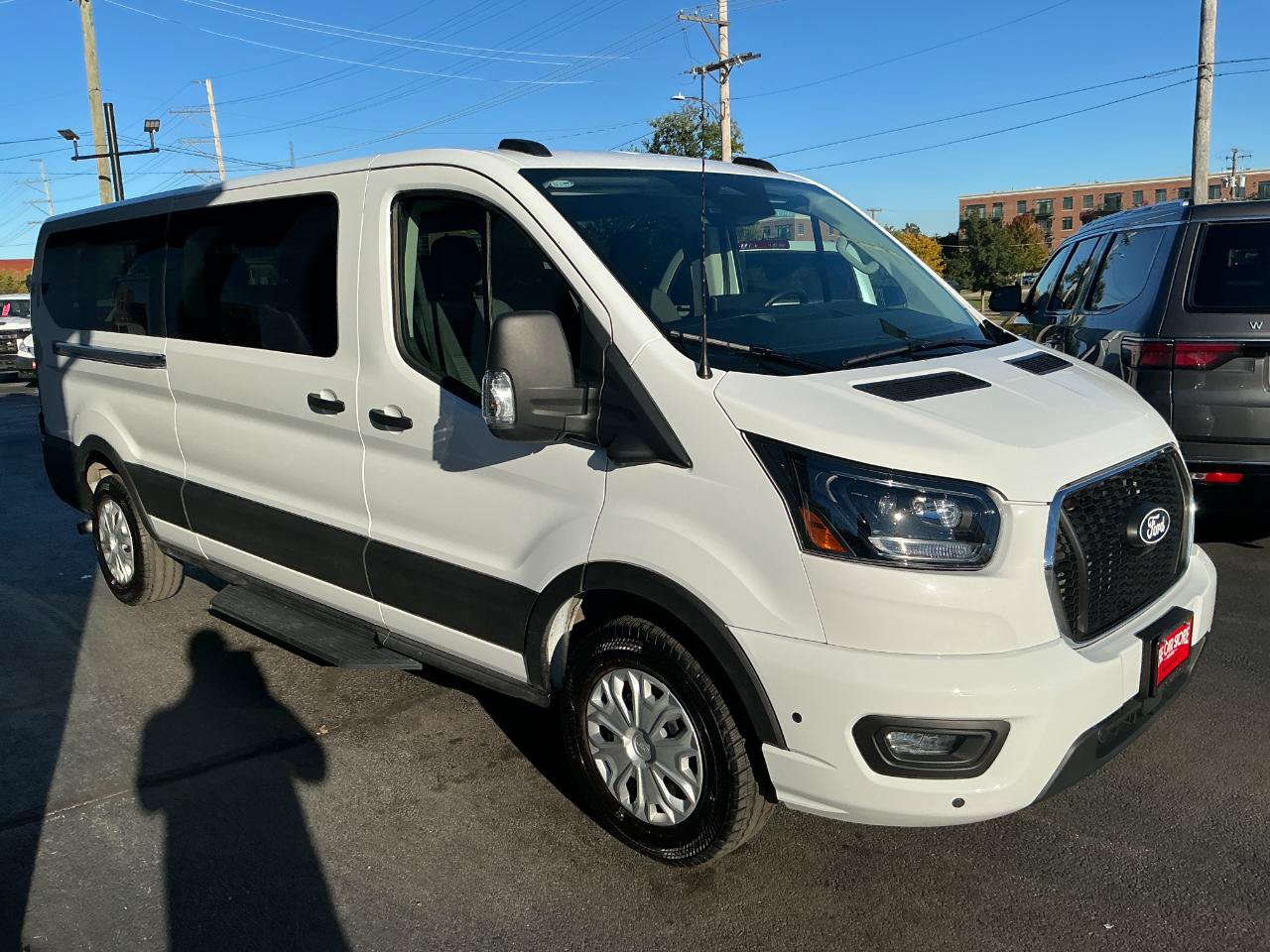 Used 2026 Ford Transit 350 XLT RWD image 3