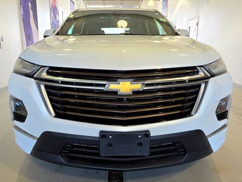 Used 2023 Chevrolet Traverse High Country AWD/4WD image 3