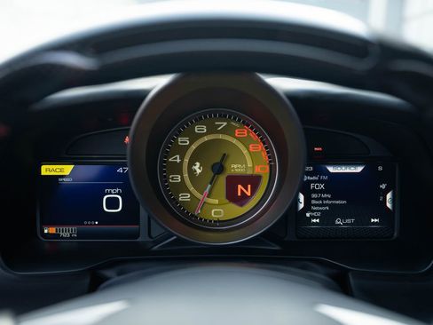 Used 2021 Ferrari F8 Tributo image 42