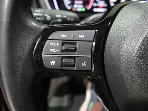 Used 2025 Honda Pilot EX-L image 37